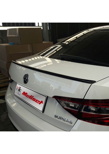 (Boyasız) Skoda Super B 2 B8 Anatomik Spoiler 2015 ve Sonrasına Uyumludur modelleri