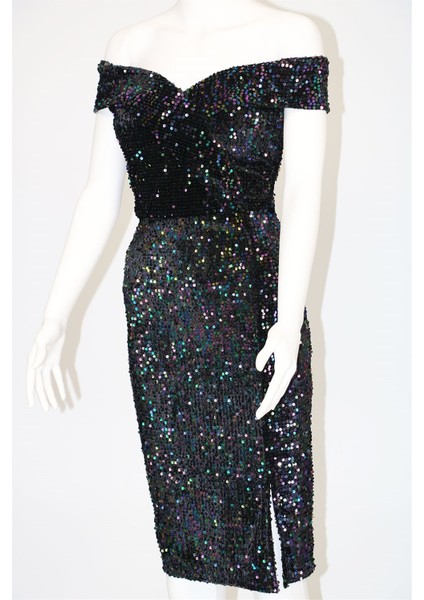 38868 Açık Omuz Eteği Yırtmaçlı Pullu Kadife Elbise fiyatları