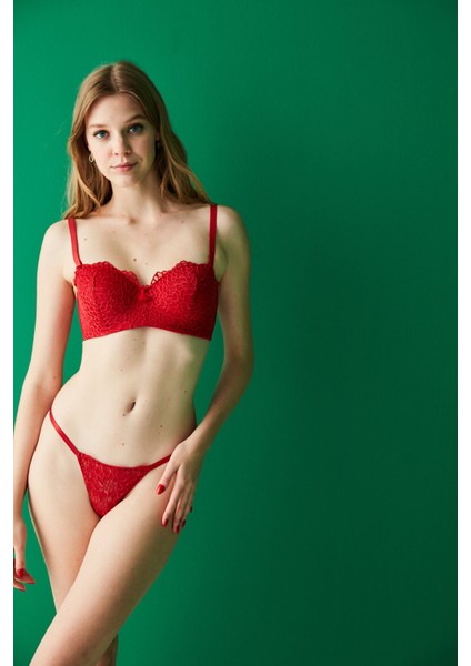 Kırmızı Lotus Lace Sütyen modelleri