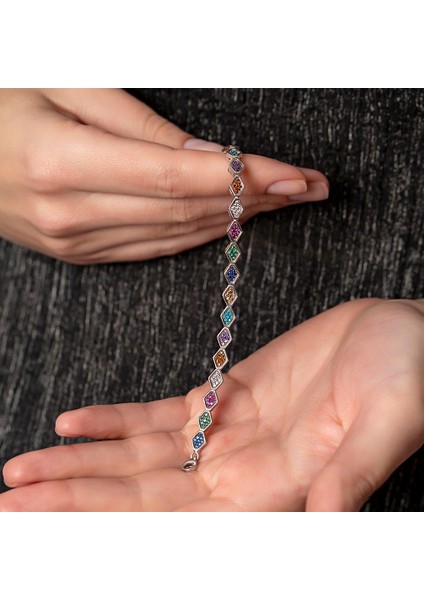 Altıgen Multicolor Zirkon Taşlı Tam Tur 925 Ayar Gümüş Kadın Bileklik