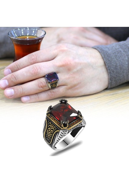 Baget Kesim Kırmızı Zirkon Taşlı Yanları Gotik Süslemeli 925 Ayar Gümüş Erkek Yüzük