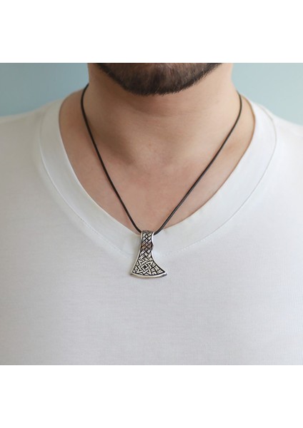 Kızılderili Baltası Tasarım Ip Zincirli 925 Ayar Gümüş Erkek Kolye fiyatları