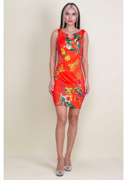 Yaka Detaylı Çiçekli Elbise fırsatları