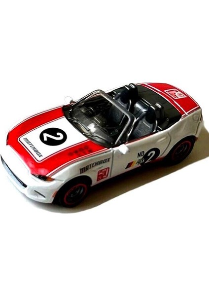 Koleksiyon Araçları Özel Serisi GBJ48 - HFL97 2015 Mazda Mx-5 Mıata