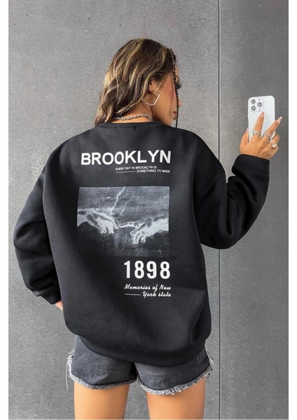 Siyah Brooklyn 1898 Baskılı Bisiklet Yaka Oversize Sweatshirt