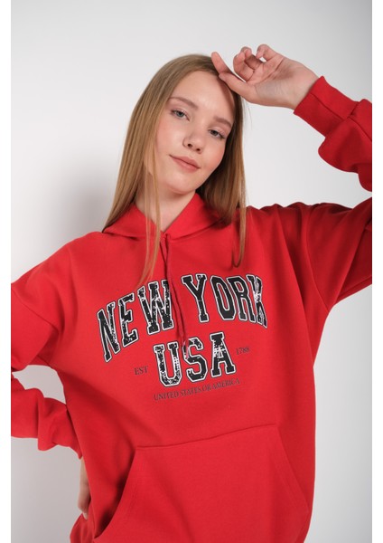 Kadın Kırmızı New York Usa Baskılı Kapüşonlu Oversize Sweatshirt