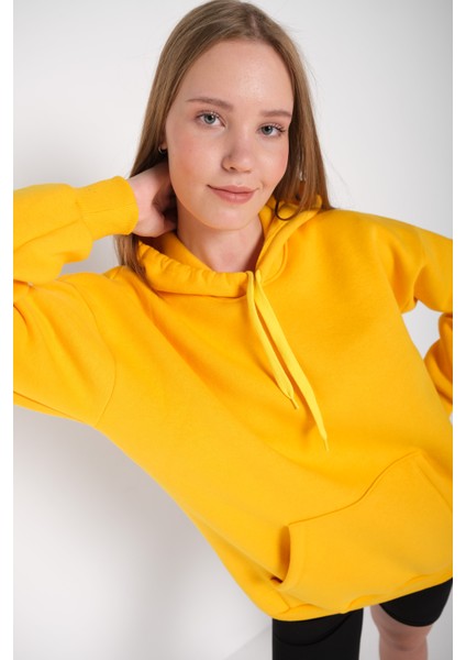 Kadın Sarı Düz Renk Kapüşonlu Oversize Sweatshirt