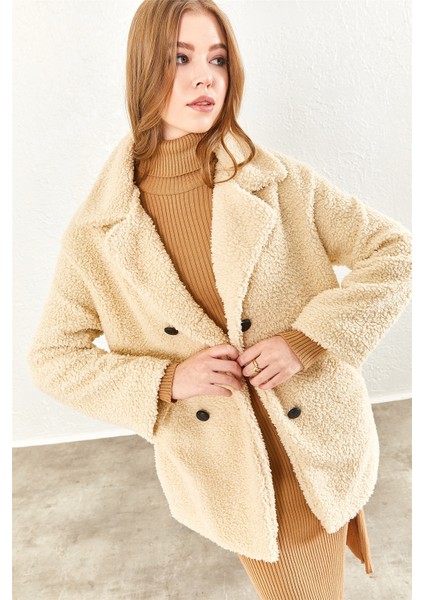 Astarlı Önü Düğmeli Peluş Mont Bej
