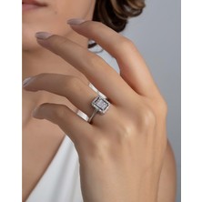 By More Gümüş Tria Baget Taşlı Yüzük