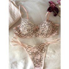 Zag Lingerie Çiçek Desenli Yumuşak Dantel Takım