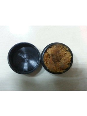 Berat Hac Miski Amber Kokusu - Ceylan Göbeği Kokusu - Katı Krem - 5 Gram 3 Adet