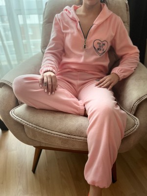 Kadın Pembe Kapüşonlu Polar Pijama Takımı