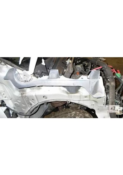 Renault Kangoo Ön Çamurluk Bağlantı Braketi (Yerli)Sağ 2007- 631221176R