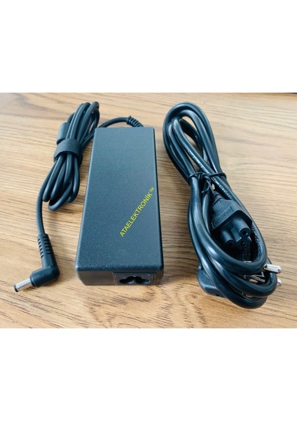 12 Volt 7 Amper Plastik Kasa Adaptör Trafo Kamera Led Dvr Kayıt Cihazı Adaptörü - 12v7a * 84w - 5.5mm2.5mm