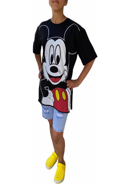 Kadın Disney Eskitme Baskılı Bisiklet Yaka Yırtmaçlı Oversize Siyah T-Shirt