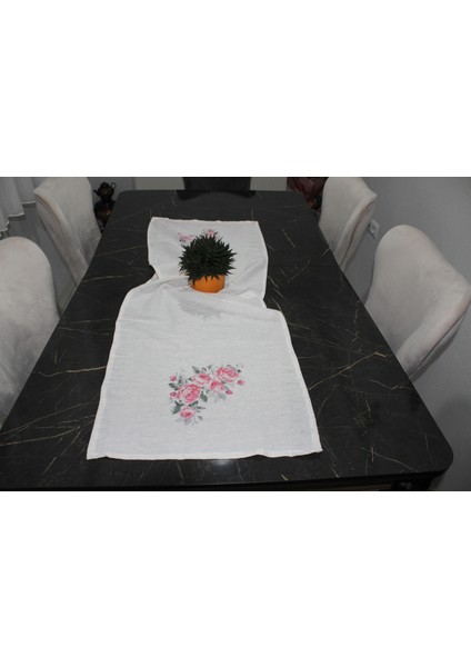 Krem Roses Basıkılı Runner fırsatları
