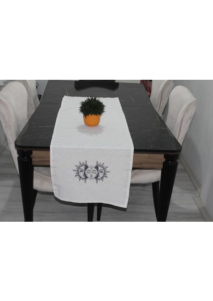 Krem Ay ve Güneş Basıkılı Runner modelleri