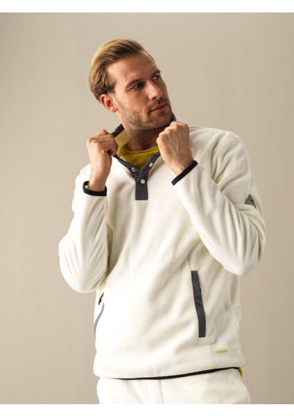 Erkek Beyaz Regular Fit Polar Sweatshirt