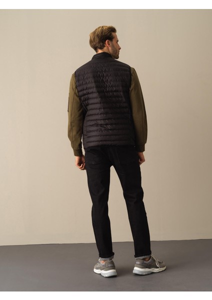 Erkek Siyah Regular Fit Şişme Yelek indirimleri