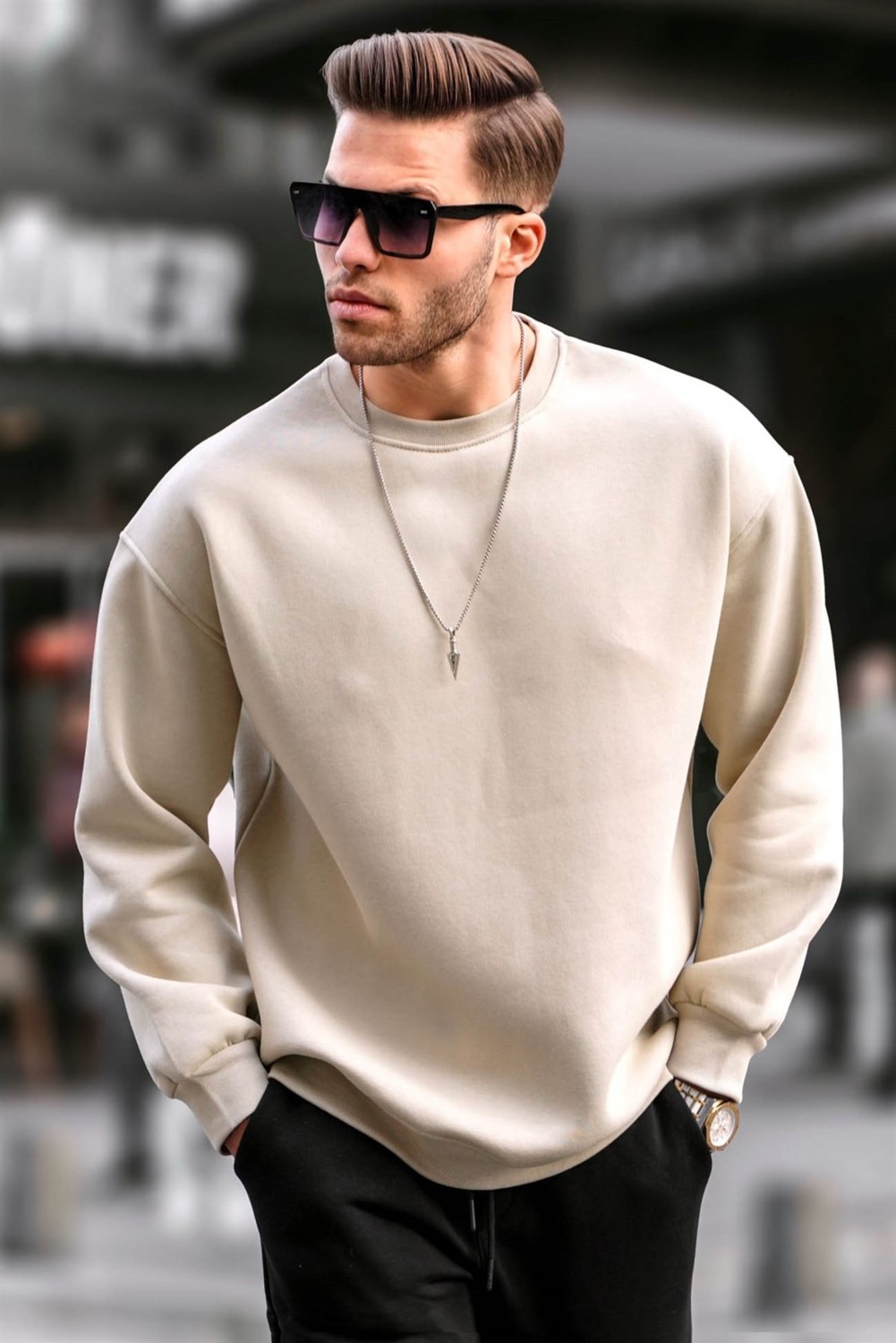 Madmext Siyah Bisiklet Yaka Oversize Şardonlu Basic Erkek Sweatshirt 6048