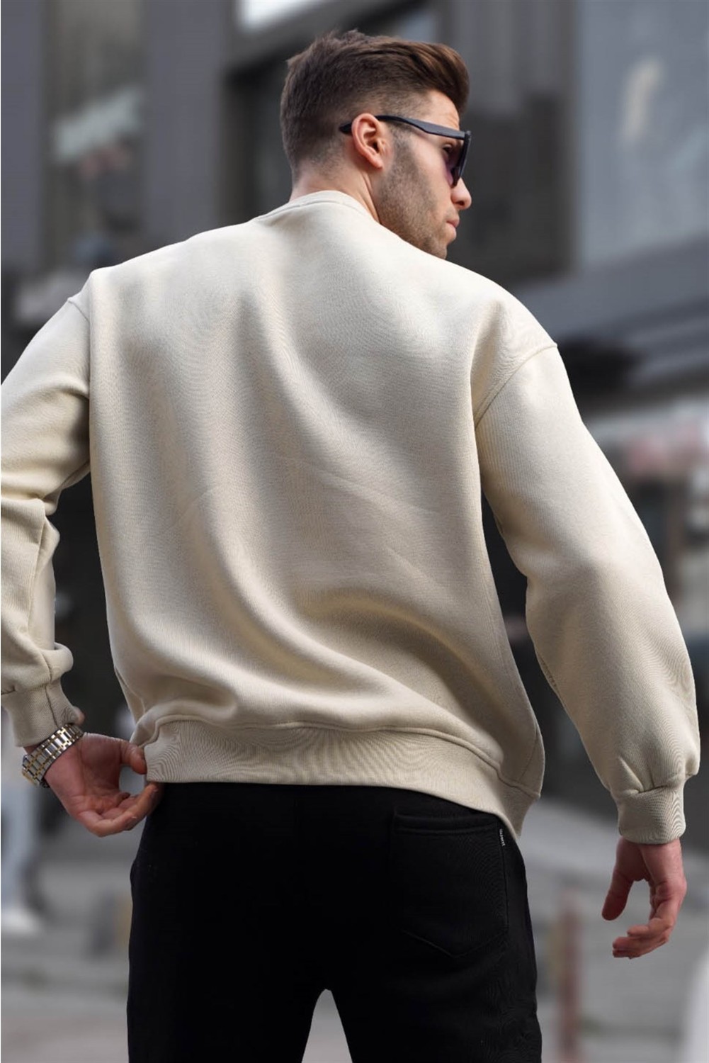 Madmext Siyah Bisiklet Yaka Oversize Şardonlu Basic Erkek Sweatshirt 6048 görsel 2