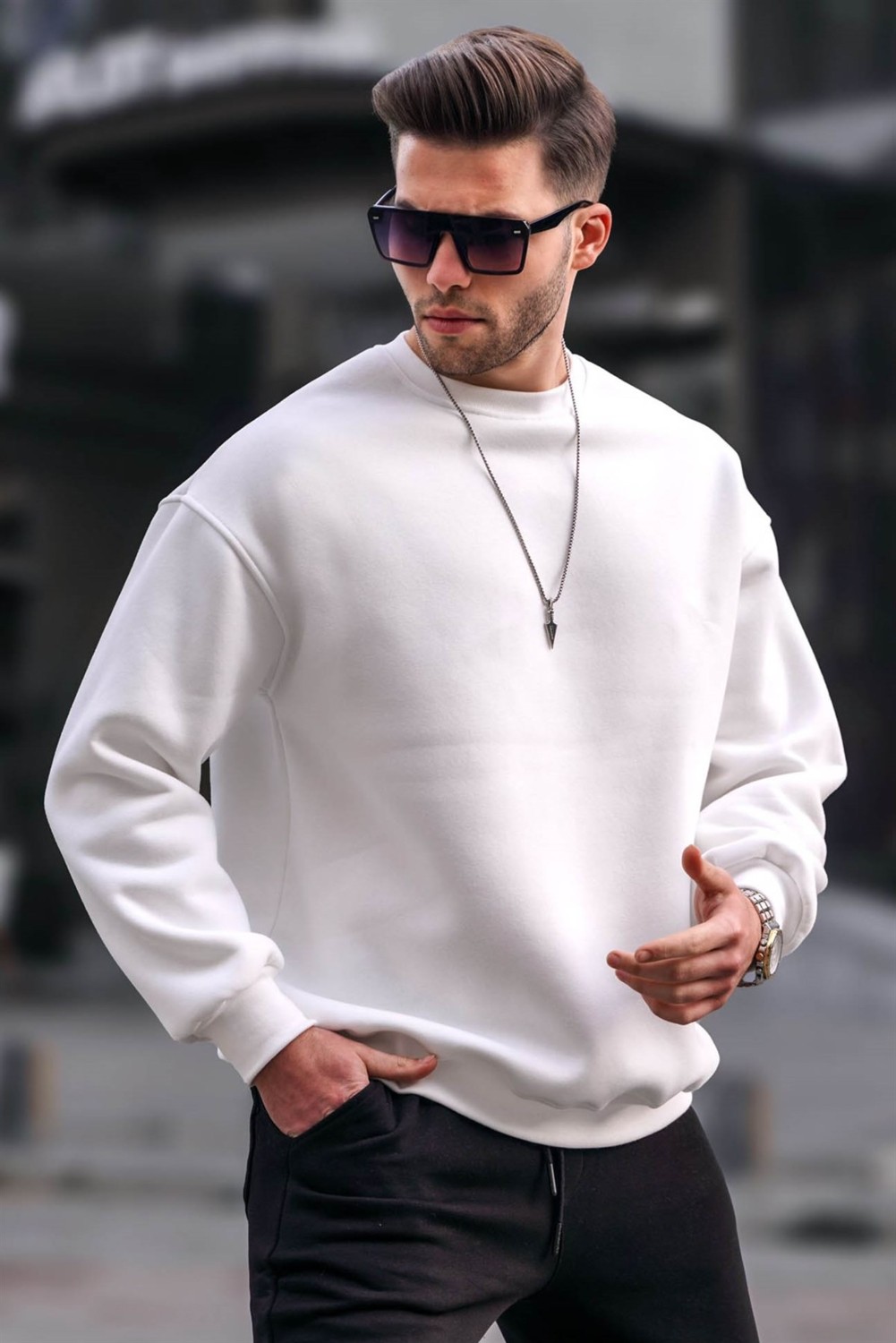 Madmext Siyah Bisiklet Yaka Oversize Şardonlu Basic Erkek Sweatshirt 6048