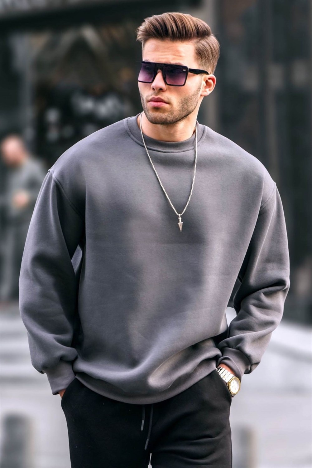 Madmext Siyah Bisiklet Yaka Oversize Şardonlu Basic Erkek Sweatshirt 6048