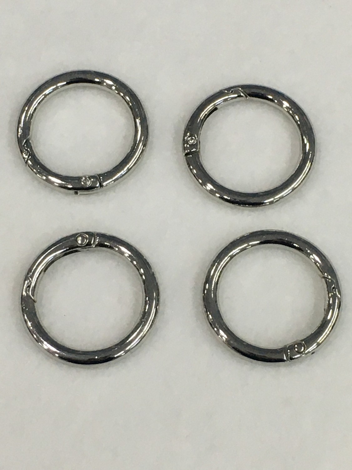 Karan Tuhafiye Çanta Halkası Yuvarlak Yaylı Klips 2,5 cm 4 Lü Set görsel 3