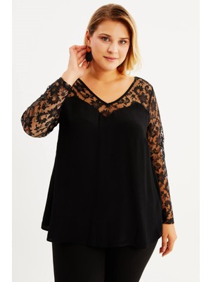 Myline V Yaka Kolları Dantelli Bluz