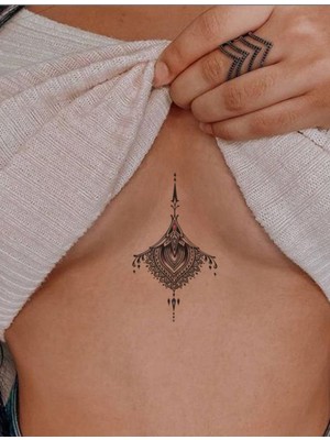 BP Tattoo Göğüs Arası Geçici Dövme