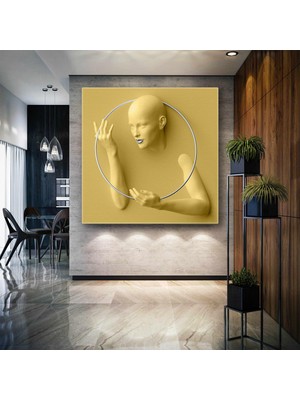 SML Tablo Gümüş Detaylı Yuvarlak Çerçeve Tutan Kadın Kanvas Tablo