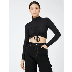 Aslıhan Malbora X Koton - Büzgülü Boğazlı Uzun Kollu Crop Tişört