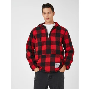 Ekoseli Kapşonlu Sweatshirt Etiket Baskılı Cep Detaylı Yarım Fermuarlı