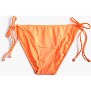 Bikini Altı Yanları Bağlama Detaylı