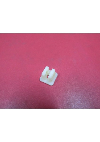 Unıversal- Far Klipsi B Tipi Tüm Araçlar Için