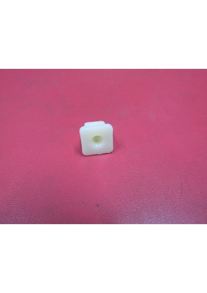 Unıversal- Far Klipsi B Tipi Tüm Araçlar Için fiyatları