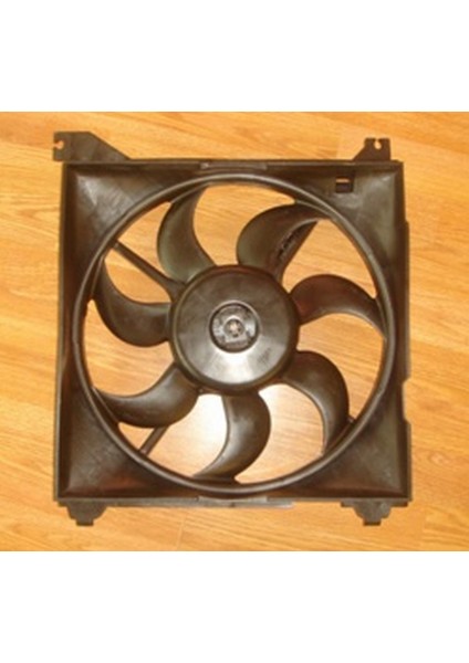 Hyundaı Santa Fe - 01/05 Radyatör Fan Davlumbazı Komple (2 0crdı/2 4 16V/2 7 V6) (7 Kanat) (Tyg) 25386 - 26200 fiyatları