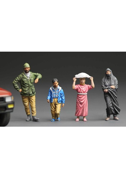 HS001 1/35 Middle Easterners In The Street