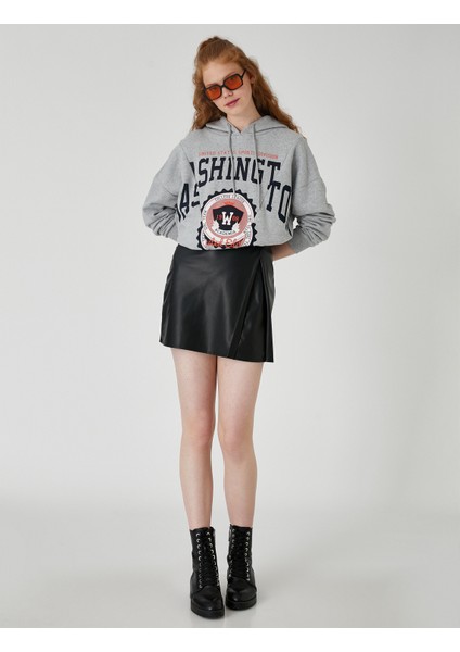 Deri Görünümlü Mini Etek Pileli