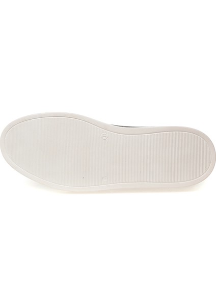 Düz Taban Bağcıklı Siyah Kadın Sneaker
