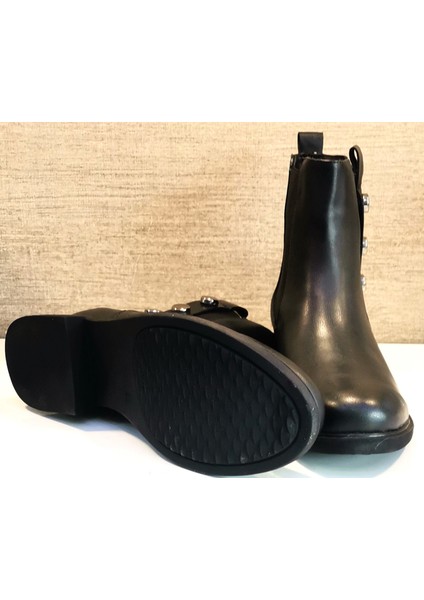 2238 Kısa Topuklu Termo Bot Siyah indirimleri