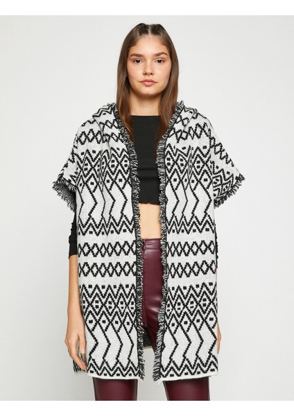 Örgü Panço Etnik Desenli Kapüşon Detaylı modelleri