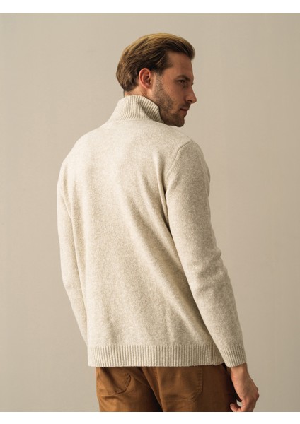 Erkek Ekru Yarım Balıkçı Yaka Regular Fit Kazak fırsatları