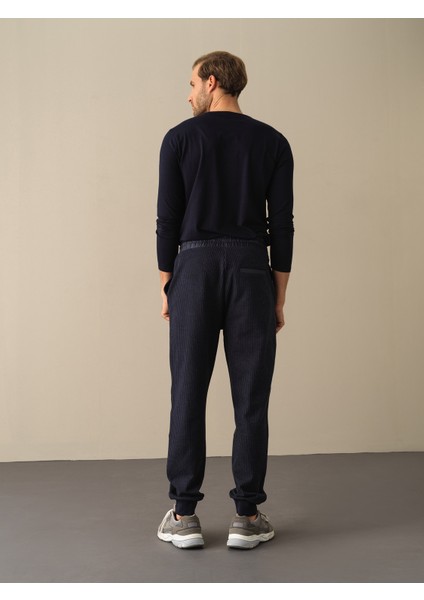 Erkek Lacivert Regular Fit Jogger Pantolon fırsatları