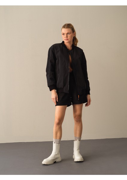 Kadın Siyah Fermuarlı Oversize Bomber Ceket