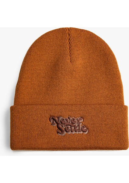 Basic Örgü Bere Slogan İşlemeli Katlama Detaylı