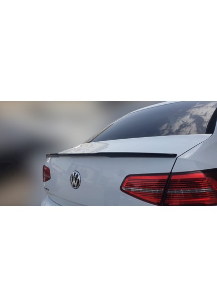 Volkswagen Passat B8 Yarasa Model Spoiler Boyalı modelleri