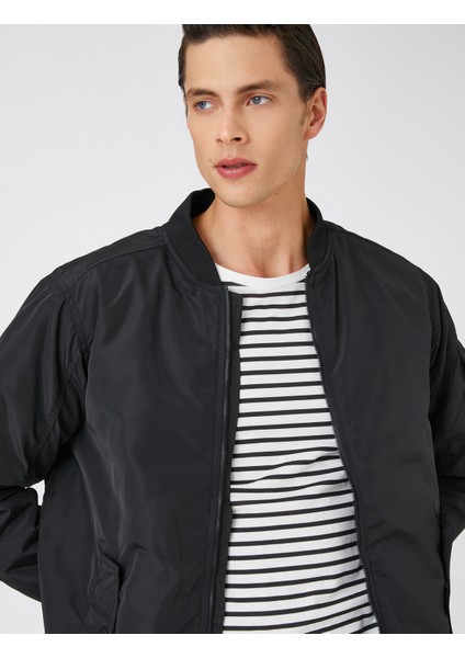 Basic Bomber Ceket Fermuarlı Çok Cepli Yuvarlak Yaka