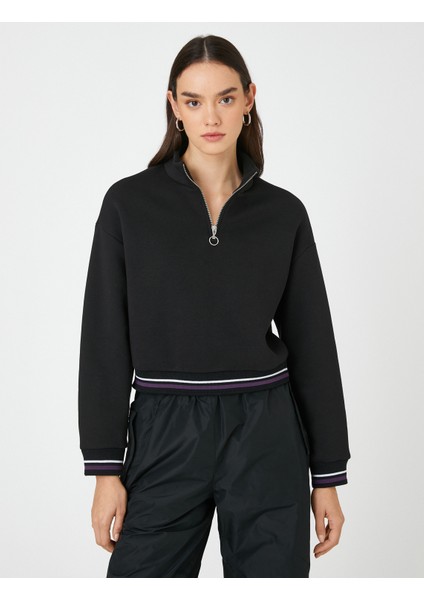 Crop Sweatshirt Yarım Fermuarlı Dik Yaka Çizgi Detaylı modelleri