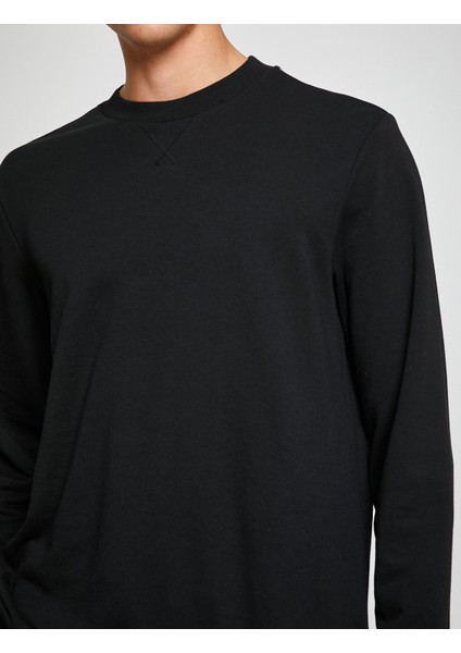 Basic Bisiklet Yaka Sweatshirt Uzun Kollu